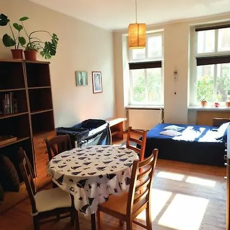 Апартаменты Wygodne Rodzinne 90m2, 5min Do Starowki, Opcja Darmowego Parkingu, Salon I 2 Sypialnie Гданьск