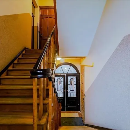 Wygodne Rodzinne 90M2, 5Min Do Starowki, Opcja Darmowego Parkingu, Salon I 2 Sypialnie *
